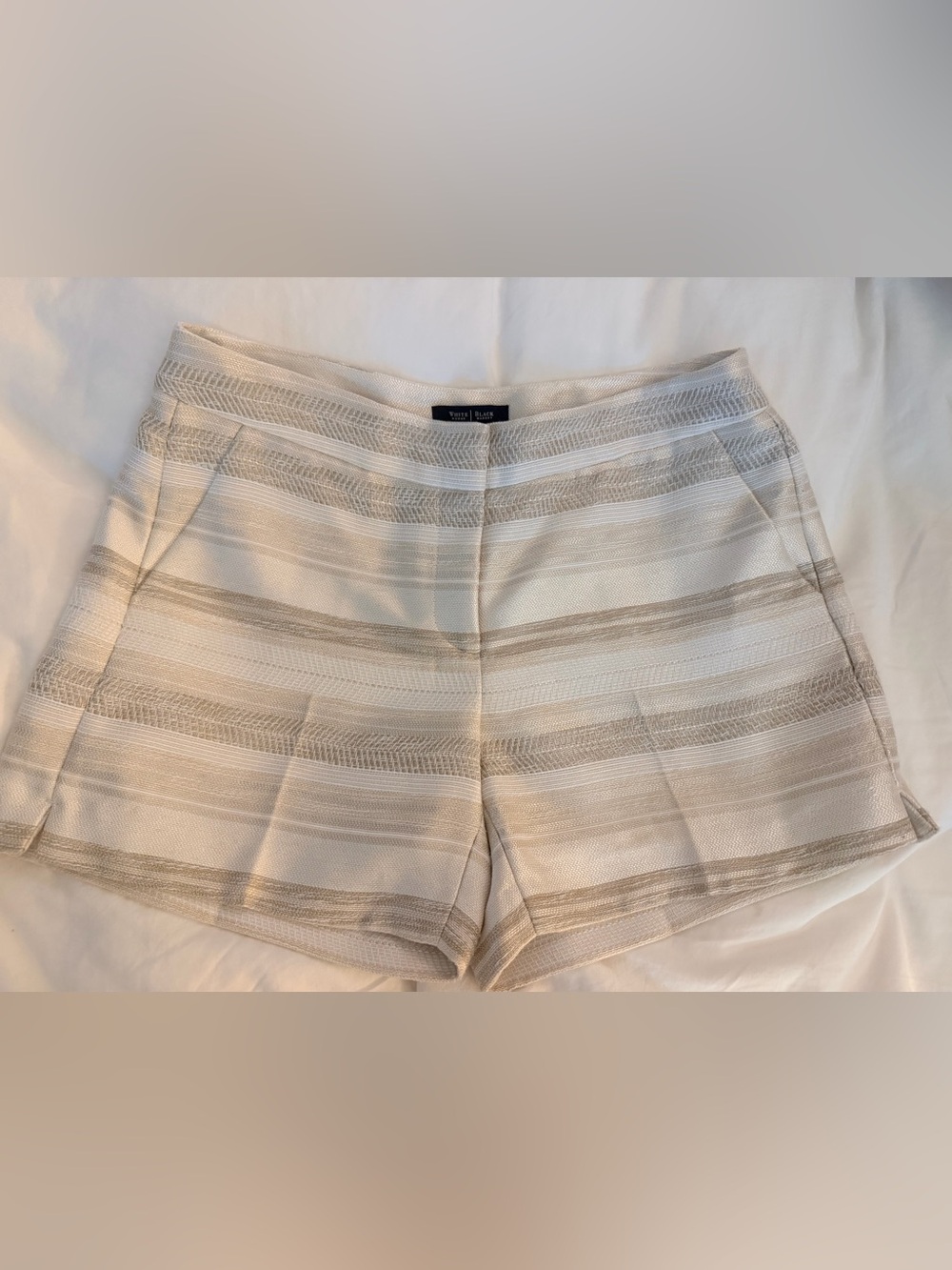 White House Black Market Cream Textured Shorts, Size 4